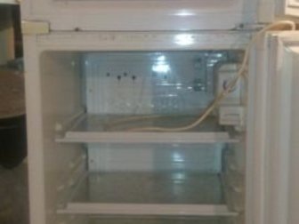 Холодильник,двухкамерный,Саратов 251, состояние хорошее,рабочий в Белгороде