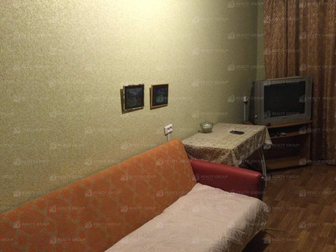 Продаётся уютная, тёплая комната в общежитии секционного типа с отдельной комнатой - столовой,  Туалет на 2-их, душевая на 4-х,  Развитая инфраструктура ( рядом в Белгороде