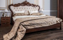 Кровать queen-size 