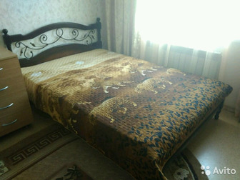 Фабричная кровать с матрацом, делали на заказ,  В идеальном состоянии, практически не использовалась,  Матрац без пятен, пользовались наматрацником,  Размер 1400?2000Самовывоз, в Чебоксарах