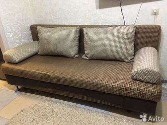 Продаю диван, месяц назад куплен, размер длина 190см ширина 80см, отдам за 5500р, есть торг в Чебоксарах
