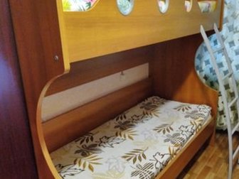 Кровать двухъярусная ШАТУРА в хорошем состоянии,  Б/У 4 года спали дети,  С 2 матрасами, в Ярославле