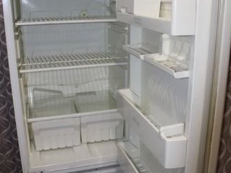 Продам холодильник Stinol, требует ремонта, все остальное в хорошем состоянии, полетел компрессор, в Ярославле