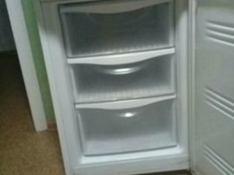 Продам холодильник Samsung RL28 в хорошем состоянии,  Габариты 175/55/55,  Причина продажи семья большая нужен побольше,  Звонить и смотреть в любое время,  Перекупов в Ярославле