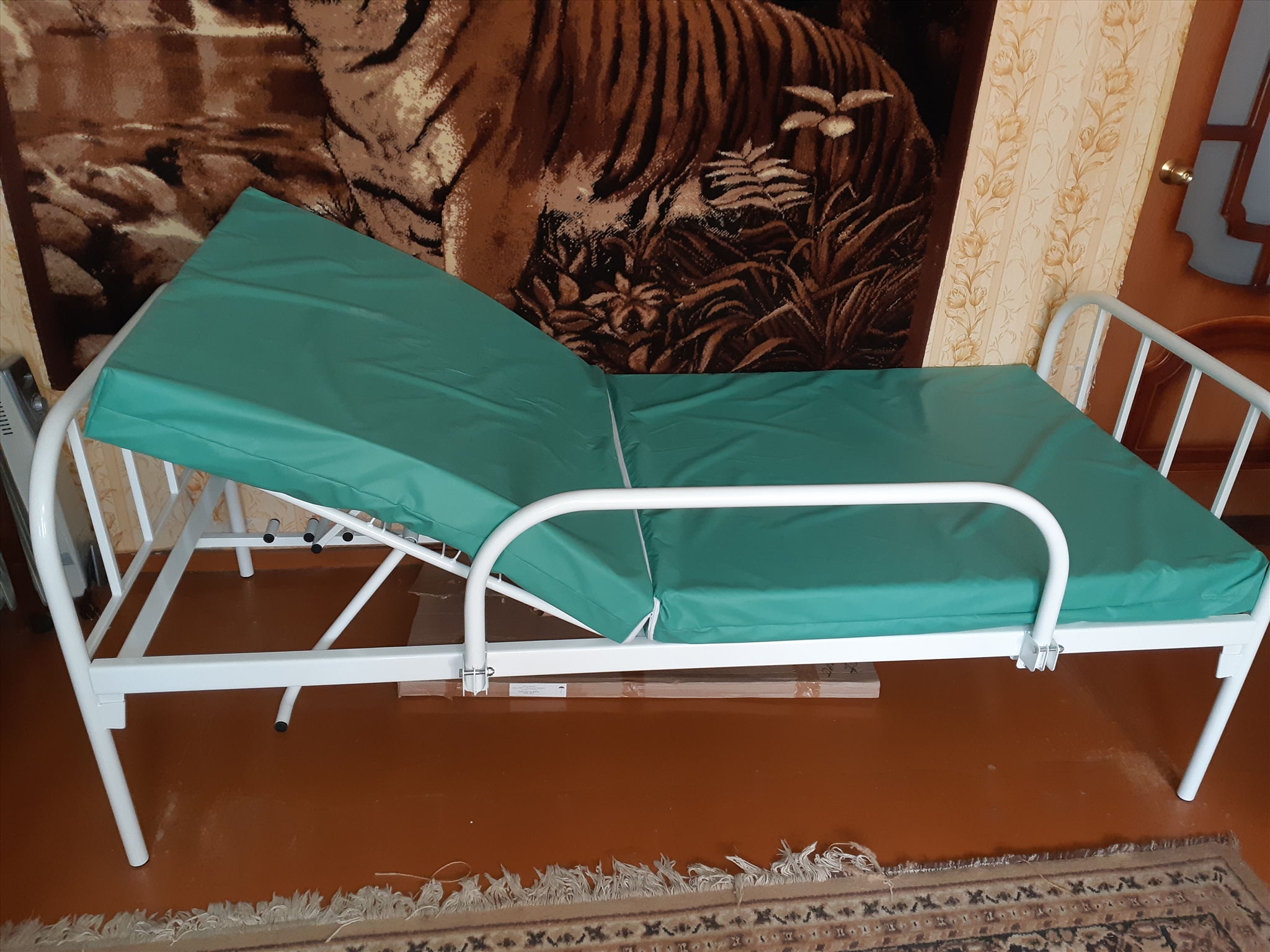 юла медицинская кровать для лежачих больных