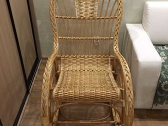 Кресло-качалка плетеное ручной работы из лозы, очень удобное и комфортное,  Выдерживает до 150 кг, в Кирове