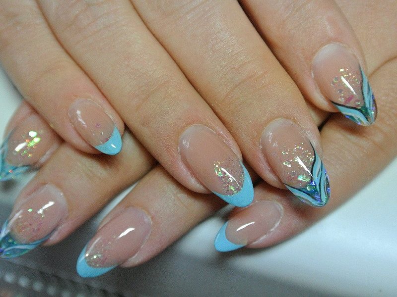 Наращивание ногтей гелем или акрилом что лучше?