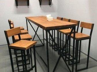 Продам 6 стульев и стол в Красноярске