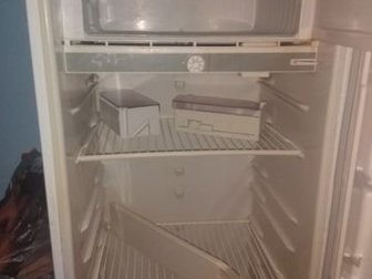 Продам холодильник,  Все работает,  Самовывоз, в Курске
