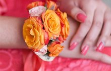 Браслеты для подружек невесты из живых цветов