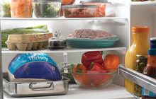Как избавиться от запаха испорченных продуктов в холодильнике