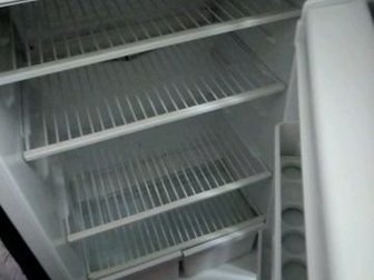 Холодильник в хорошем рабочем состоянии,  Без посторонних запахов,  В ремонте не был в Раменском