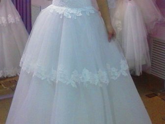 Просмотреть фотографию  продам свадебное платье 34453656 в Энгельсе