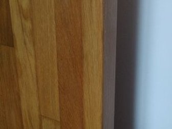 Продаю столешницу из дуба ( Икеа), состоящую из двух частей - 180 см и 80 см с вырезами для встраиваемой  плиты и раковины (размеры: 56х48,5 см и 54,5х53 см),  Прекрасно в Тольятти