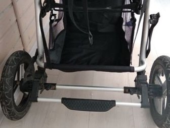Очень удобная, лёгкая и меневренная коляска,  Удобна как для ребенка, так и для родителей,  Управляется одной рукой, компактно складывается,  Вес 9 кг, колеса надувные, в Туле