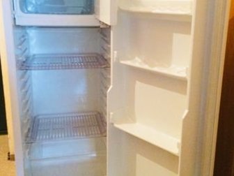 Холодильник Саратов, в рабочем состоянии, продаю, т, к,  купили новый, самовывоз! в Великом Новгороде